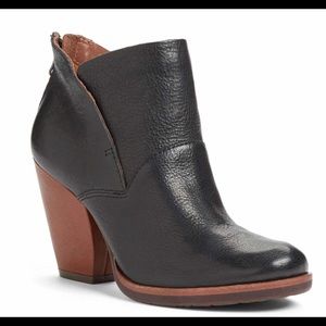 Kork-Ease Castaneda Booties in Blk